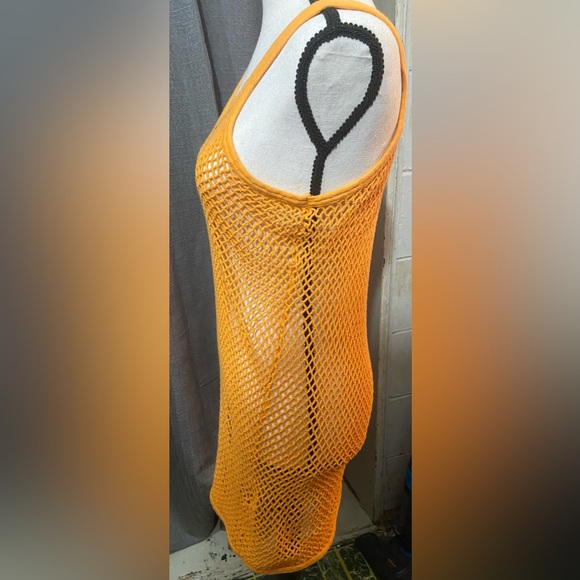 Little girl or preteen net cover up - Picture 5 of 8